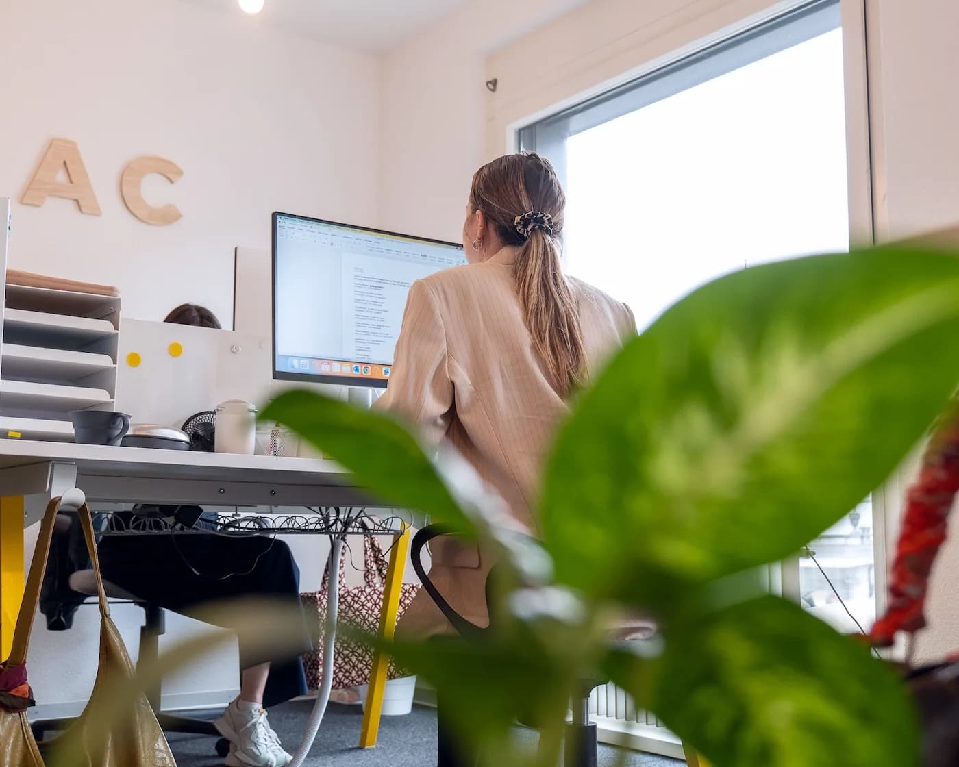 Agence de communication ou freelance : comment choisir en 2026 ?